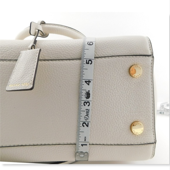 New MICHAEL KORS MK Logo Vanilla Satchel Tote Bag - Picture 7 of 8